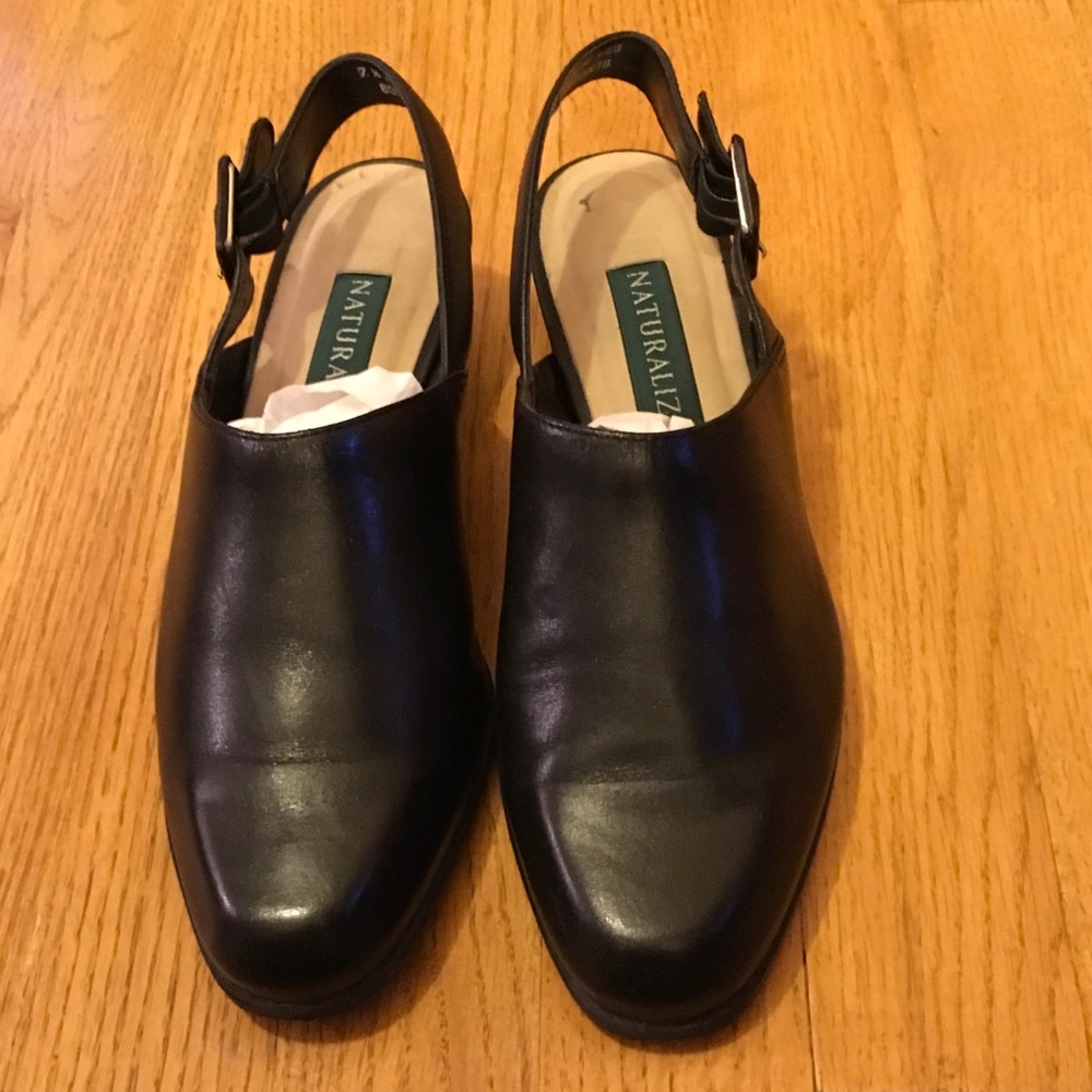 Naturalized shoe-black 7 1/2